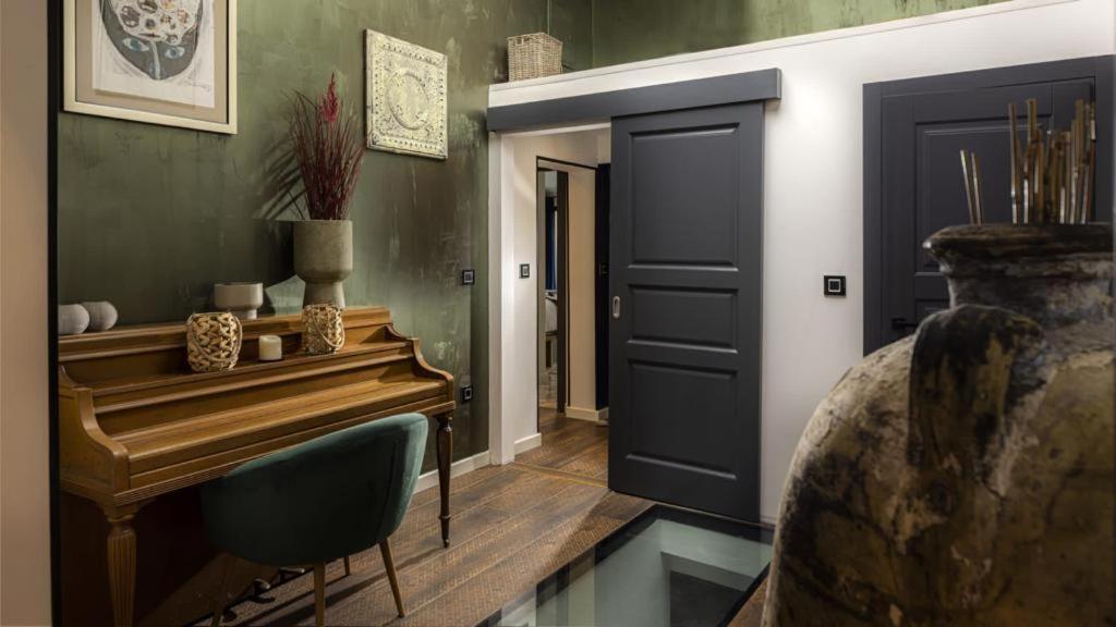 Shanti Apartment *