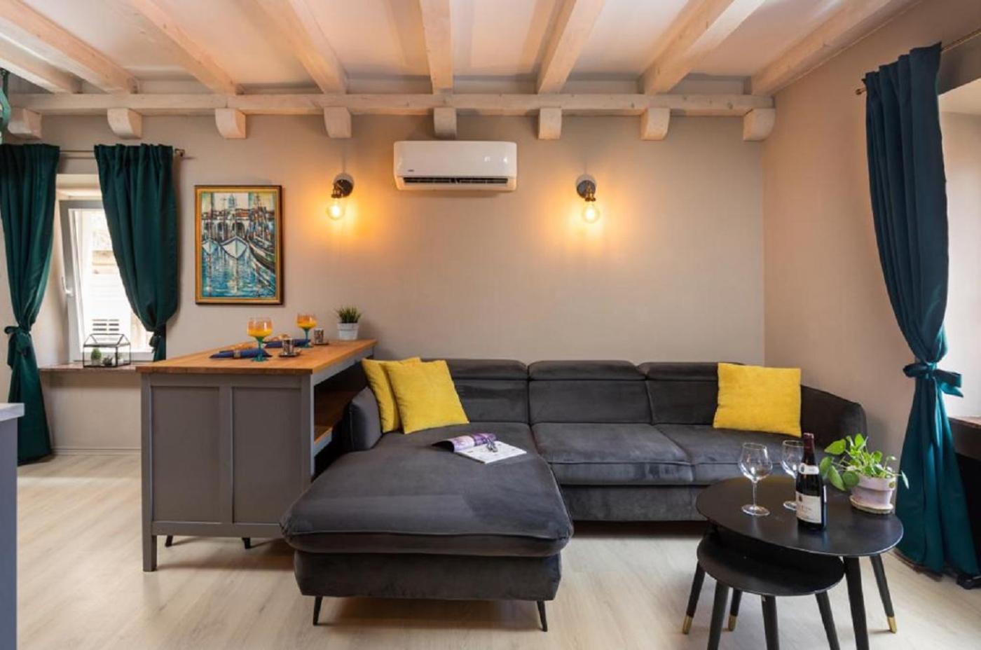 Apartment Shanti